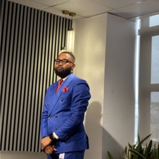 Ségunfúnmi  Ogundipe 