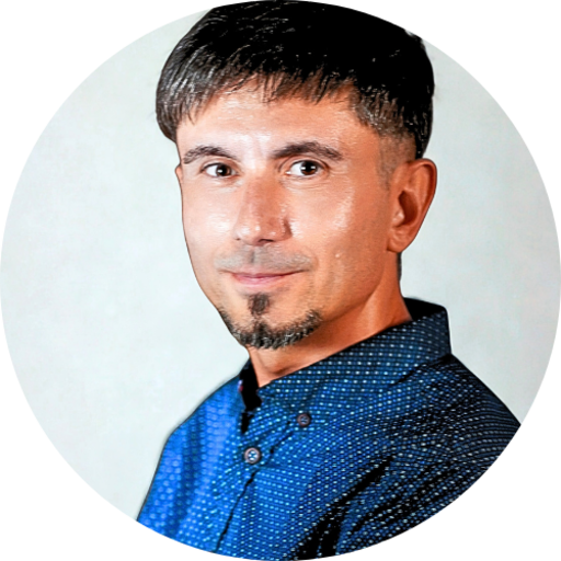 Cristian Țone