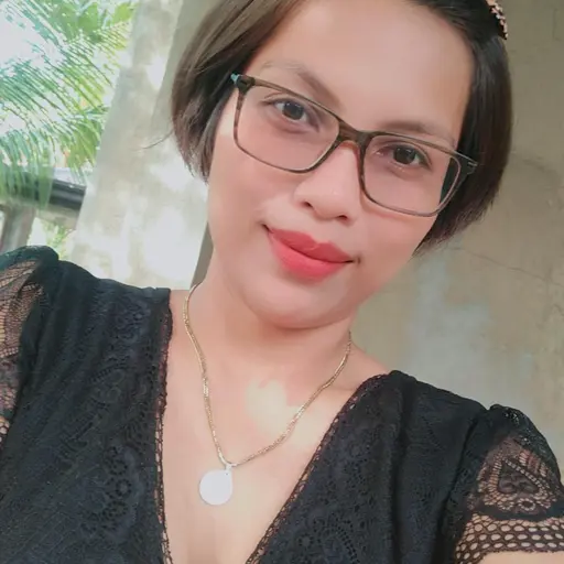 Kim Flores