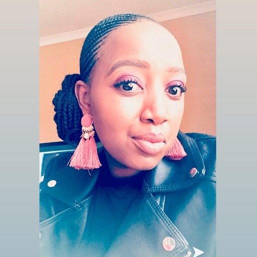 Dikeledi Molomo