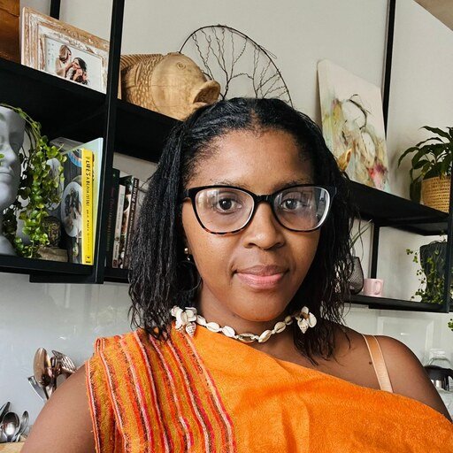 Zanele  Mhlongo 