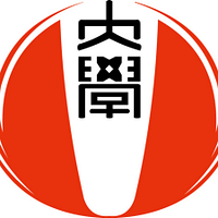 Okinawa International University logo