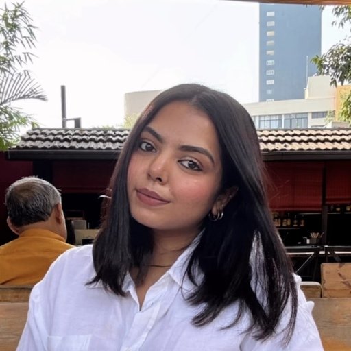 Munira Khan