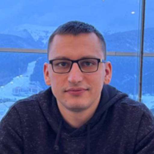 Oleksandr Tuvshyntur