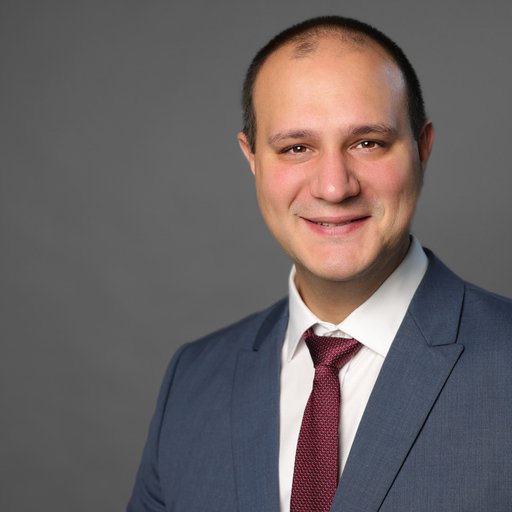 Simon Akbari